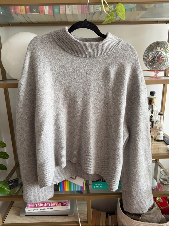 J. Crew Sweaters - J.Crew UltraSoft Oversized Crewneck Women’s Sweater in Light Gray